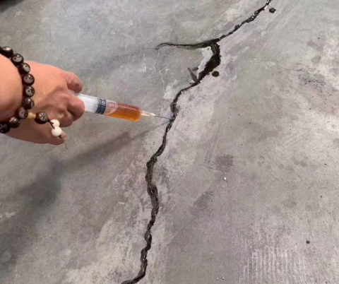 叶城混凝土裂缝修补技术详解​